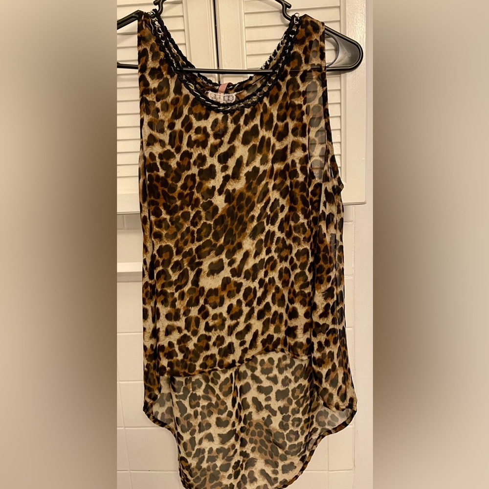 Leopard print, high low top